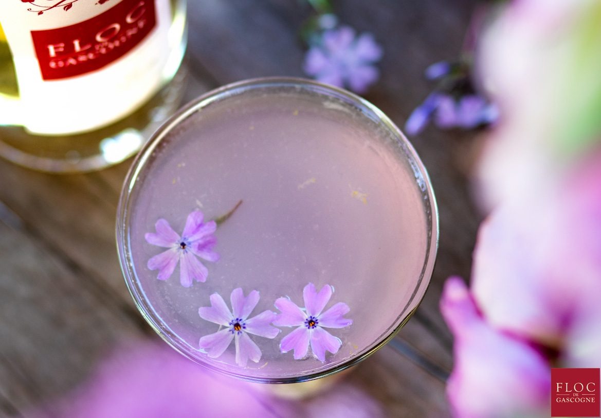 Cocktail à la Violette et au Floc de Gascogne